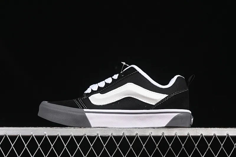 All categories Vans Vans series Vans Low Vans low-top Vans Knu Skool Vans low-top retro casual fat bread shoes VN0009QCCJJ